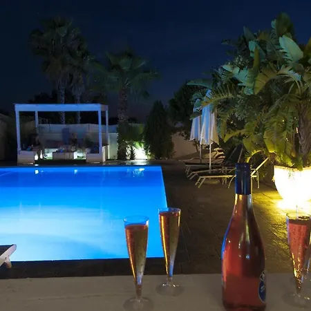 Cotriero Pool Βίλα